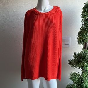 525 AMERICA SWEATER SIZE S NWT